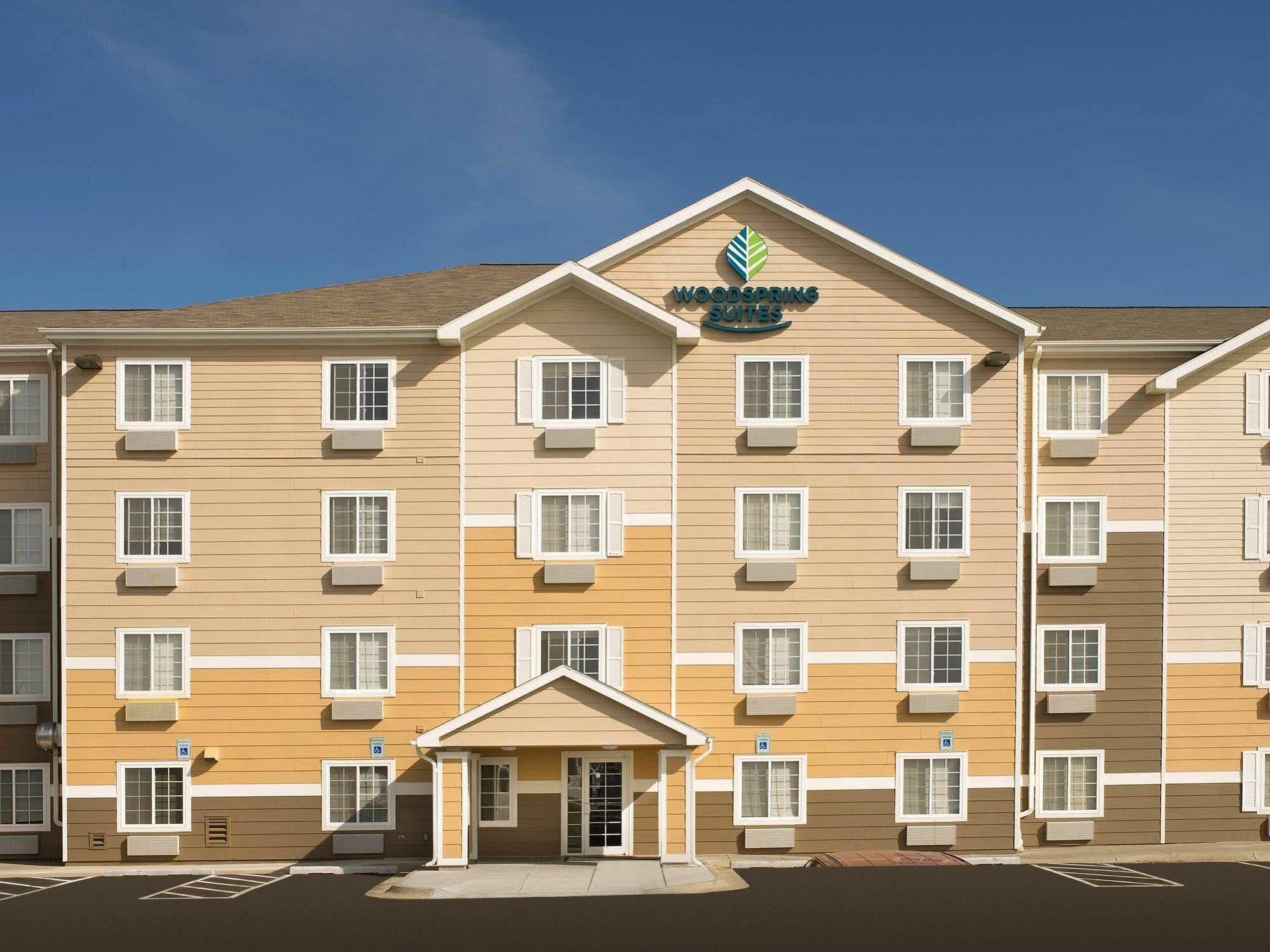 Woodspring Suites Lincoln Northeast I-80 Exteriér fotografie